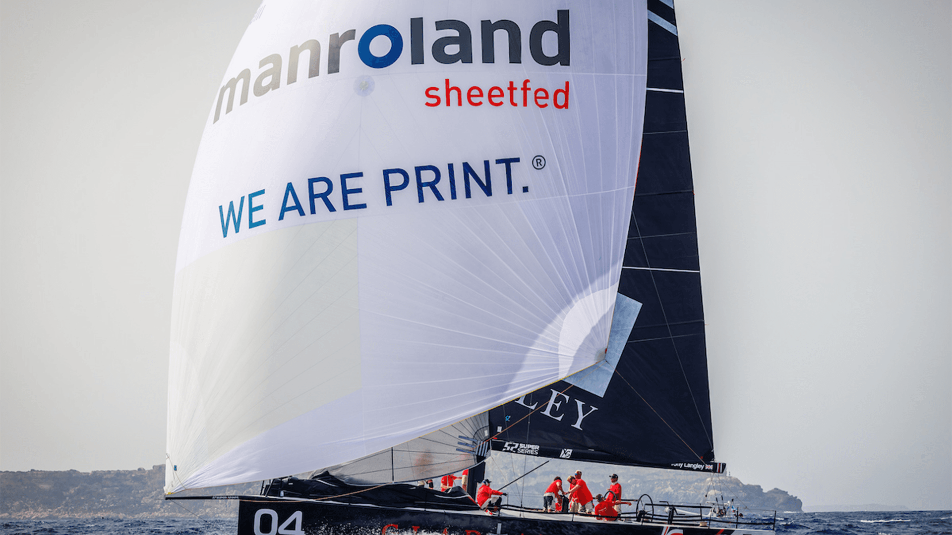 Manroland Yacht advertising the Manroland Word Tour